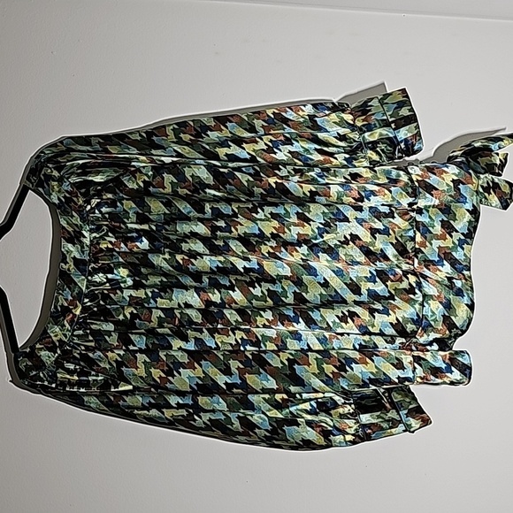 KAELYN-MAX-11, Beautiful satin long sleeve blouse in size 2X nice colors Lovely - Picture 7 of 11